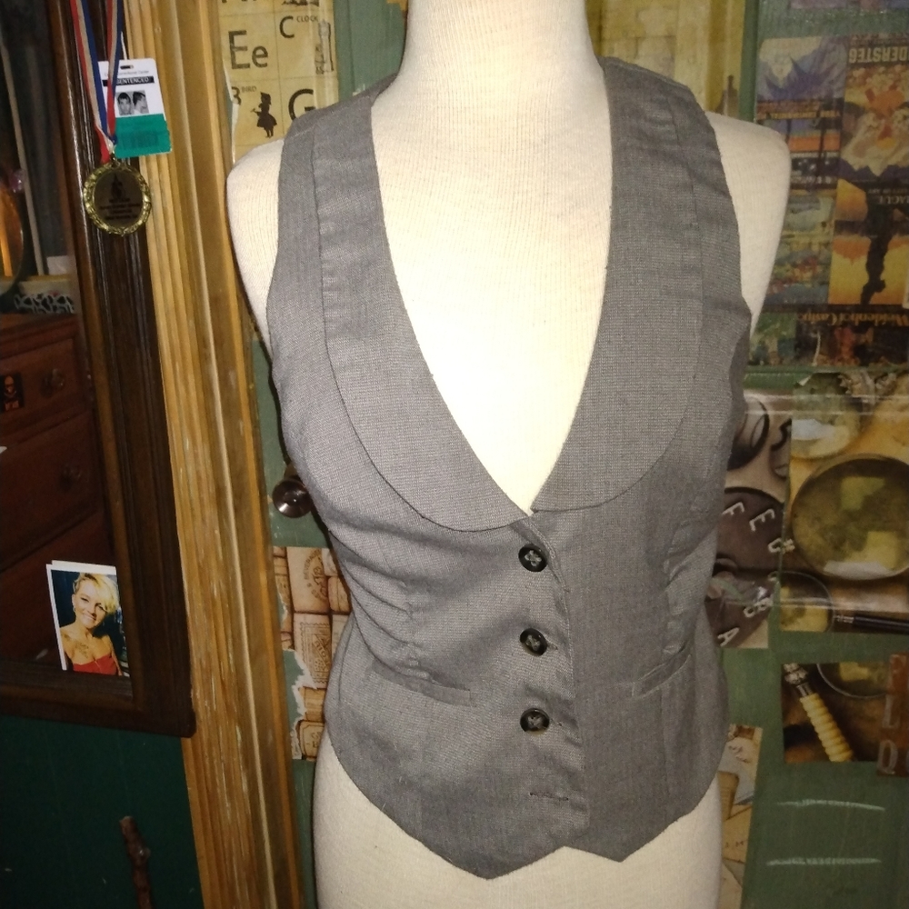 Grey dress up vest